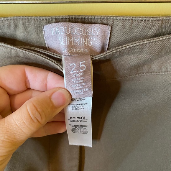 Chico’s Fabulously Slimming Cropped Women’s Pants Size 2.5/L - Picture 4 of 9